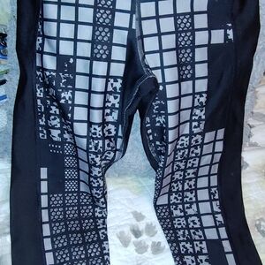 Under Armour Black and White Patterned Leggings